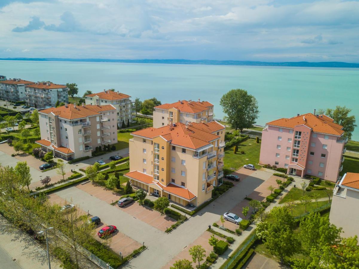 Myflat Golden Coast Panorama Apartment Siófok Extérieur photo