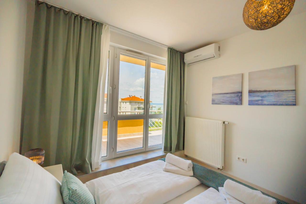 Myflat Golden Coast Panorama Apartment Siófok Extérieur photo